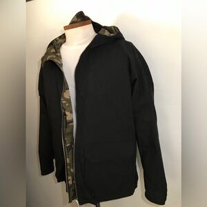 ♠️FRAME [S] Oversized Reversible Parka in Camo/Black;